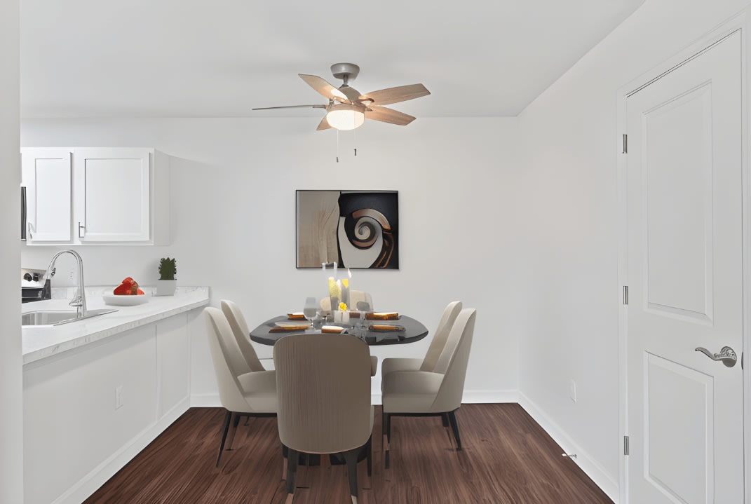 Apartments at Urbana Image 18