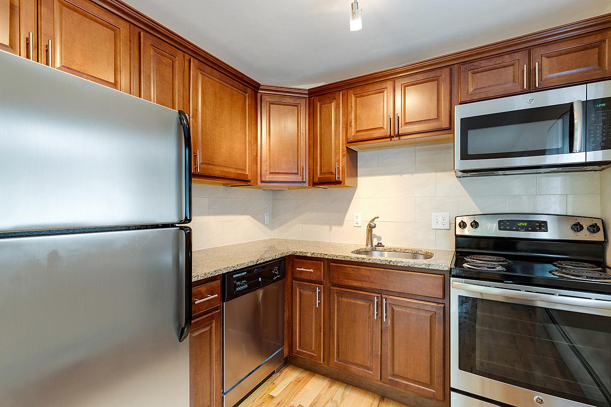 1362 Clayton St. Apartments Image 8