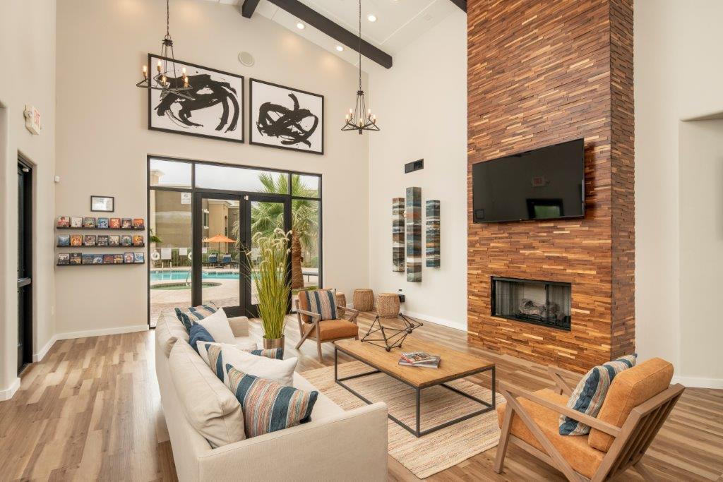 Equestrian Luxury Apartment Homes Image 17