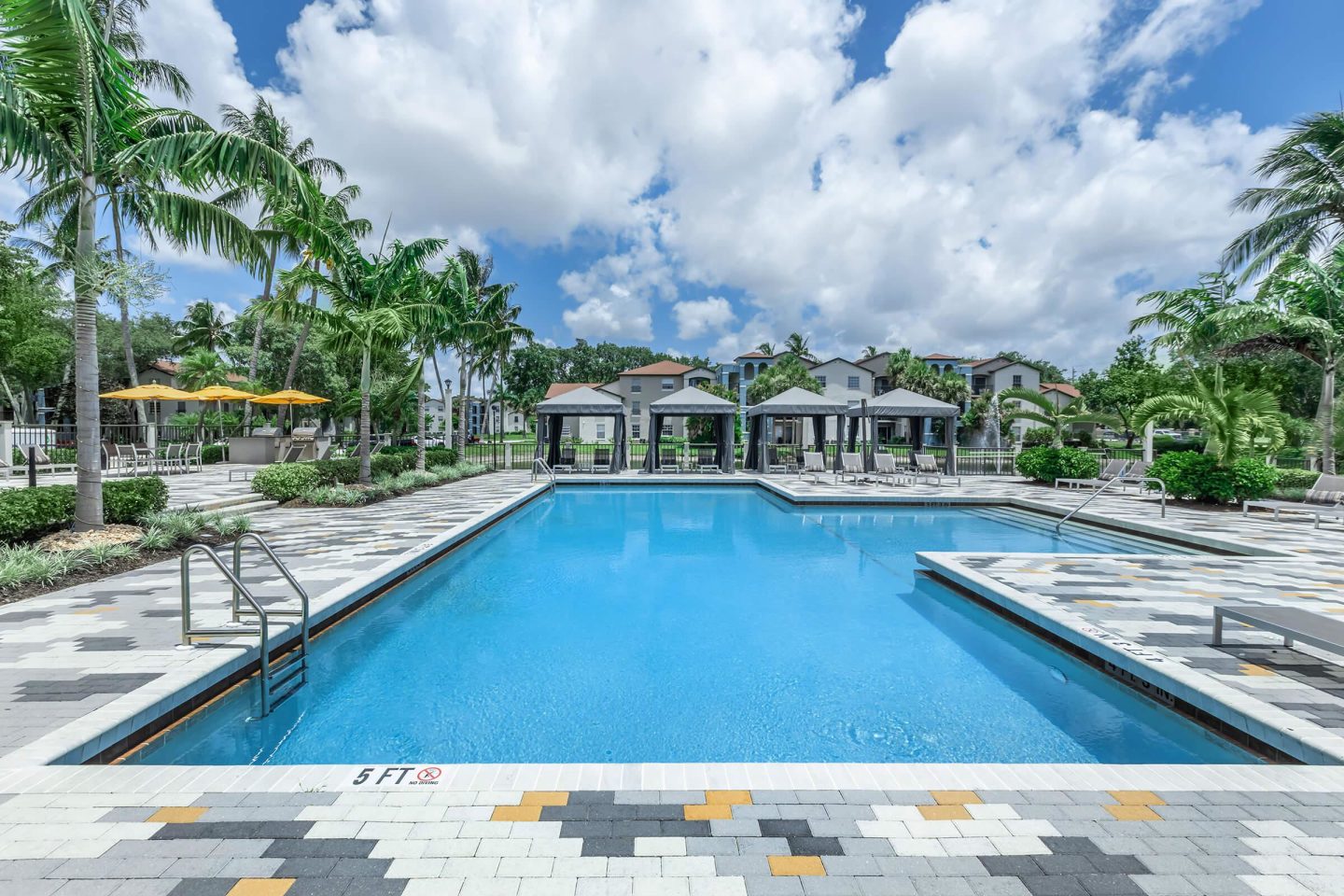 Latitude Pointe Image 2