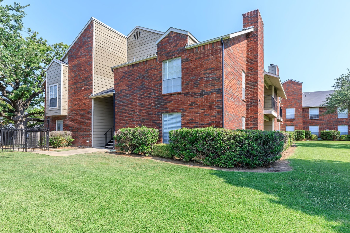 The Palisades at Bear Creek Apartment Homes Image 7