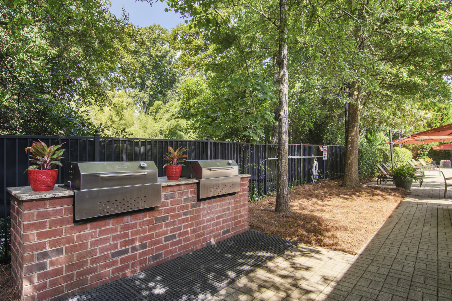 Gables Montclair Image 11