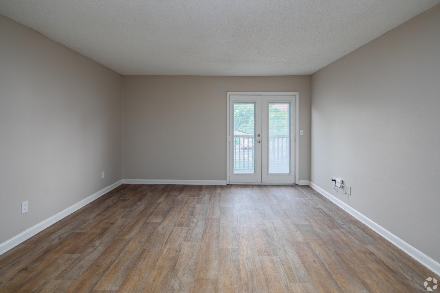 Amalie Apartment Homes Image 14