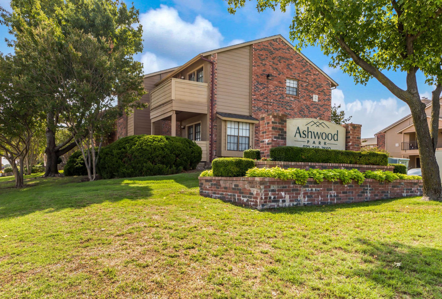 Ashwood Park Image 19