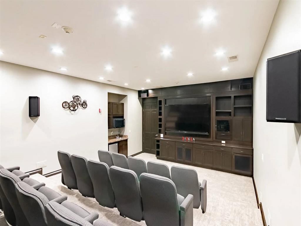 Elevate on Main Image 7