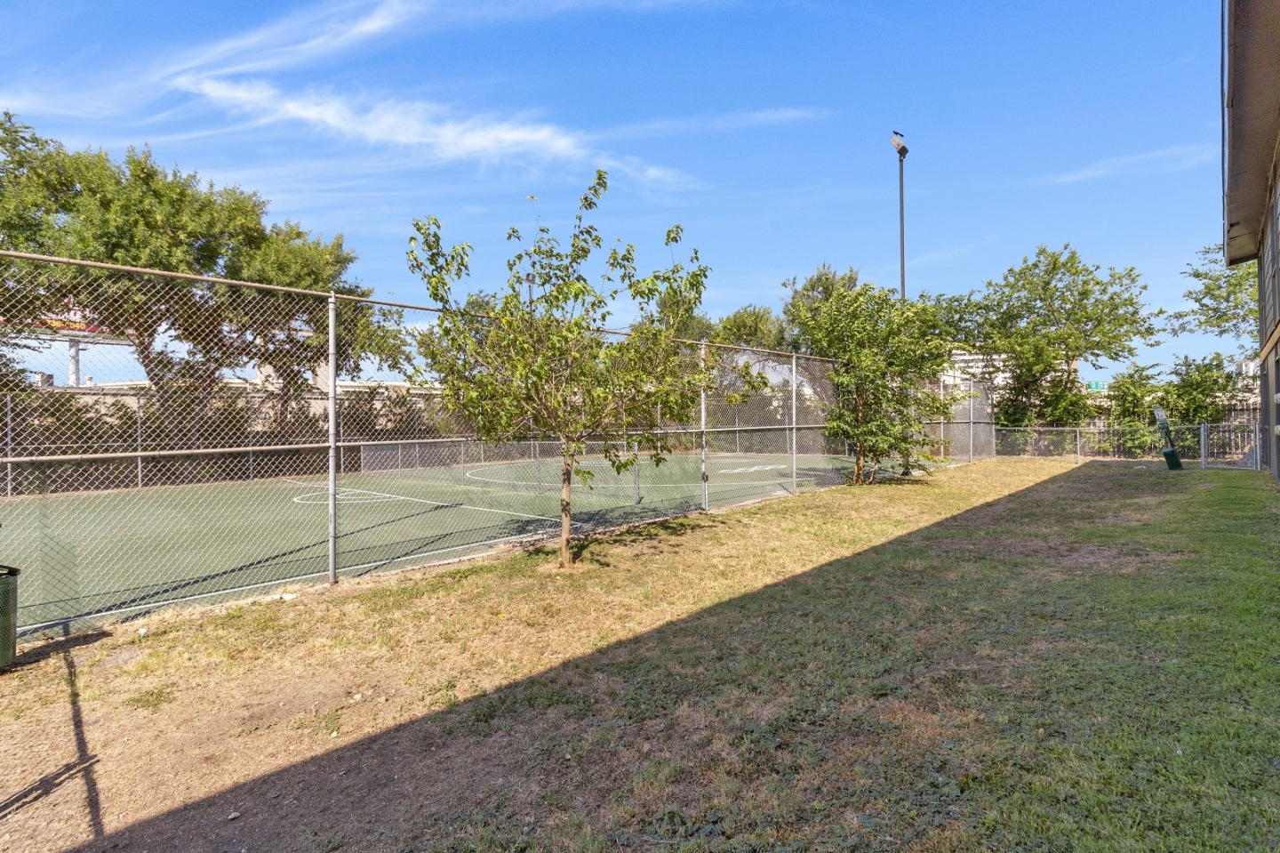 410 Heights Image 17