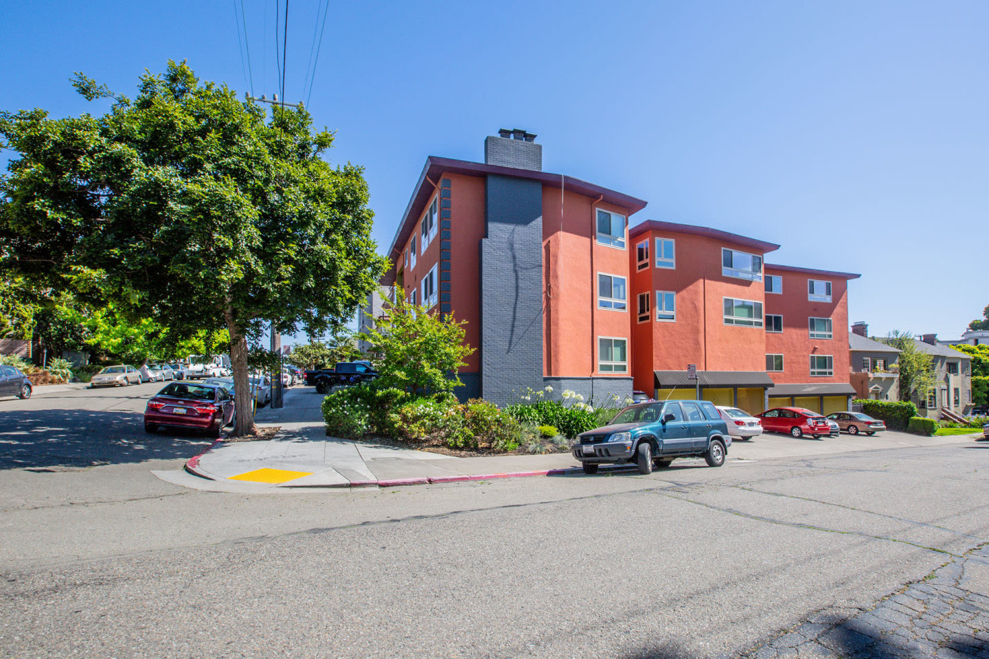 355 Staten Image 14