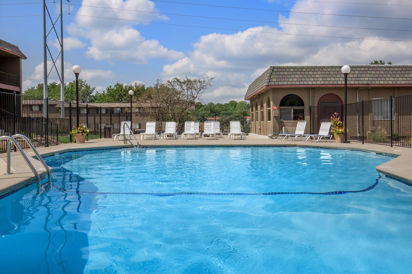 Fiesta Square Apartments & Townhomes Image 15