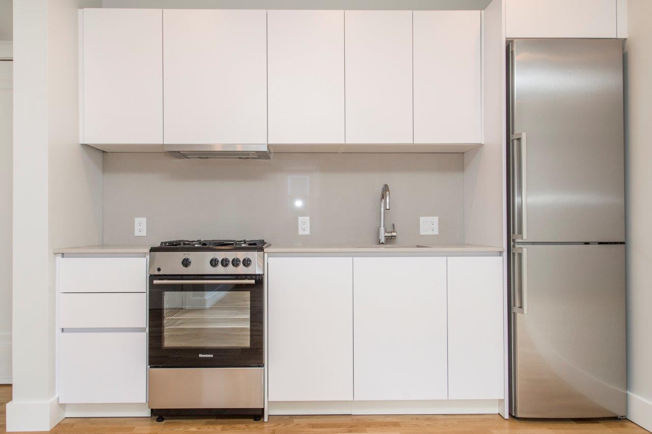 136 Highland Ave Image 2