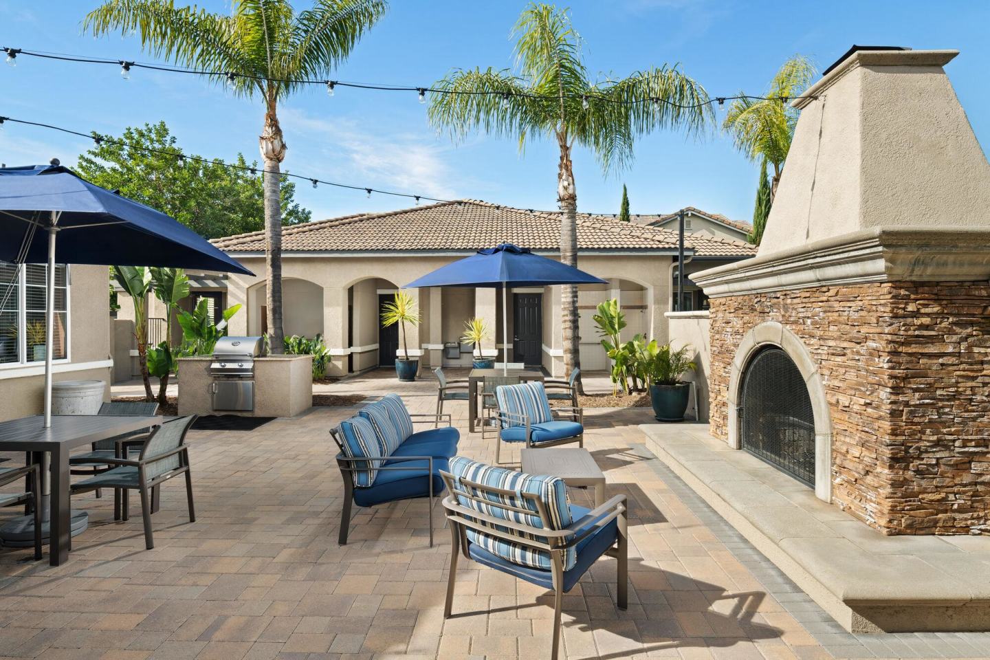 Del Mar Apartments Image 16