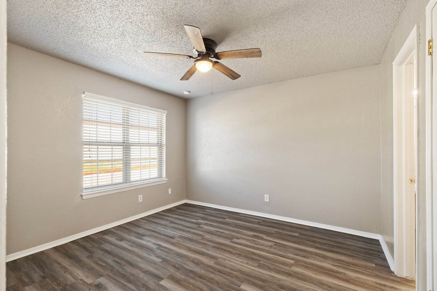 Country Creek Image 14