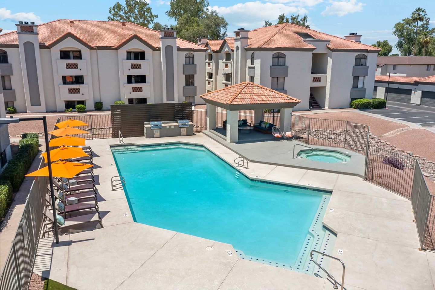 Twin Palms Image 44