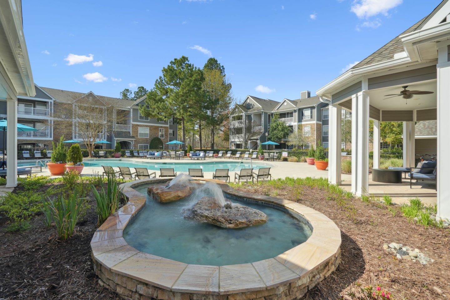 The Lodge at Southpoint Image 21