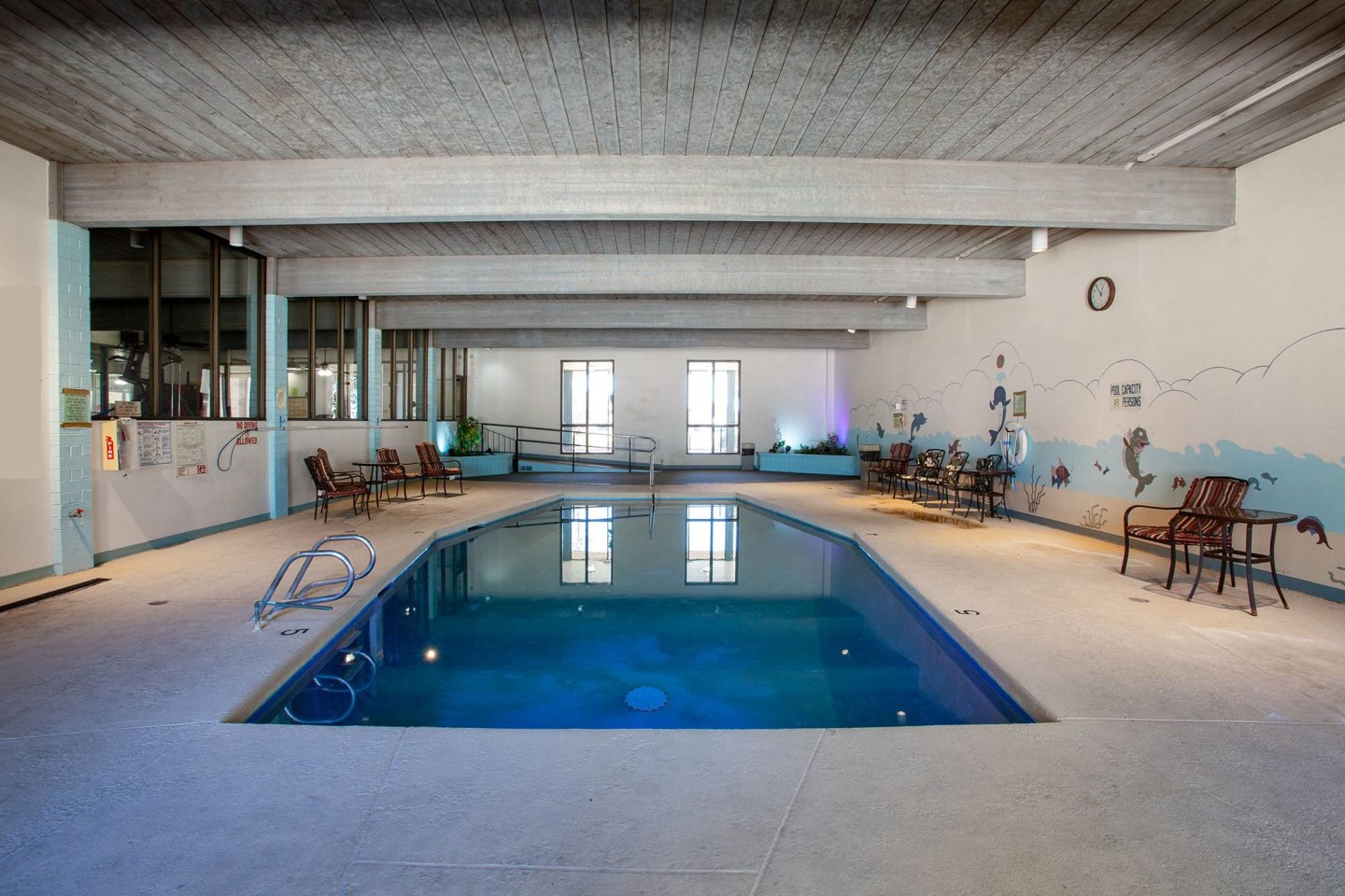 Los Altos Towers Image 37