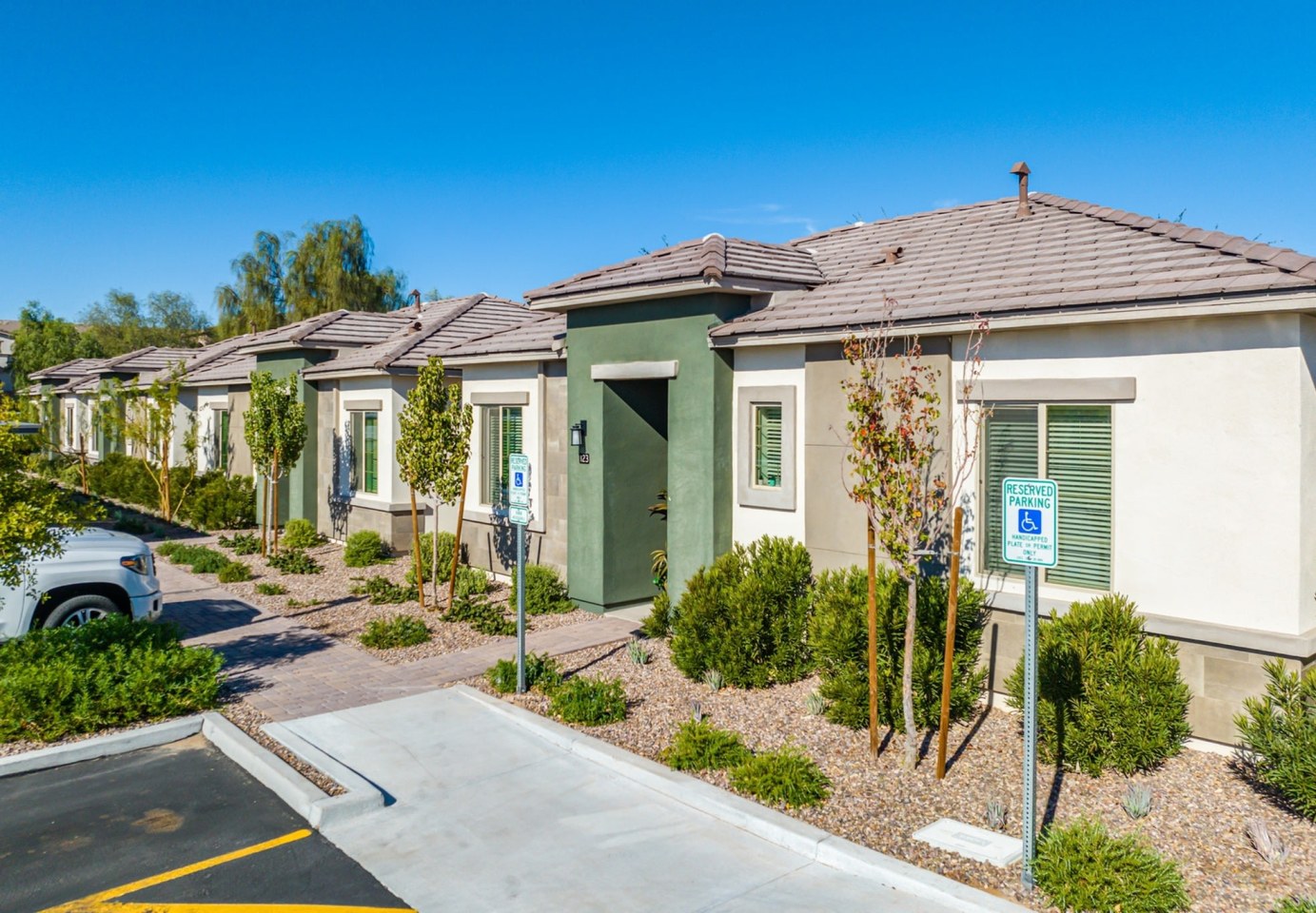 Crismon Gateway Rentals Image 25