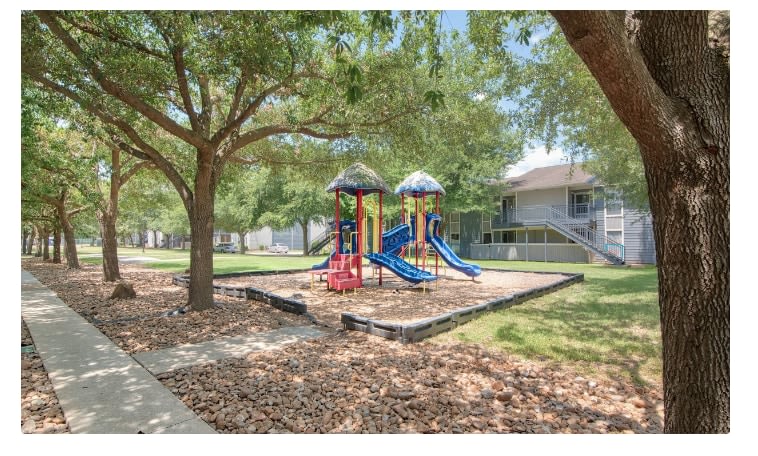 Estates at Cypress Image 27