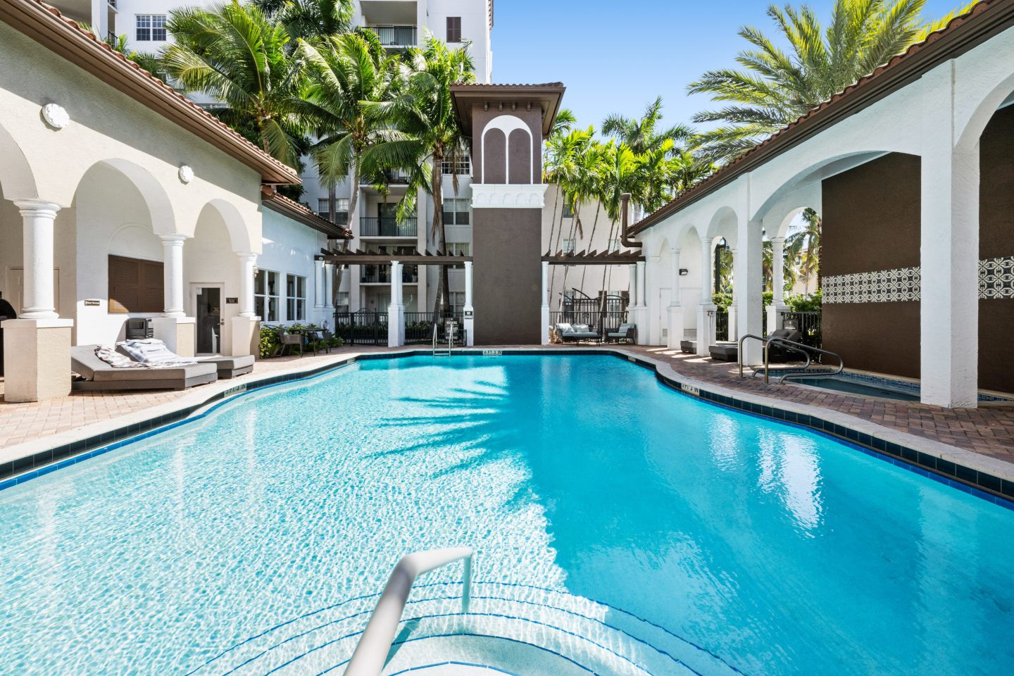 10X Mizner Park Image 4