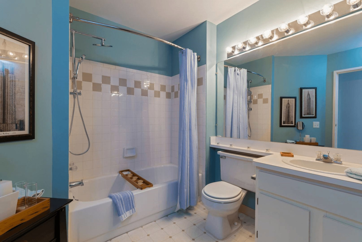 Village Club of Farmington Hills Image 3