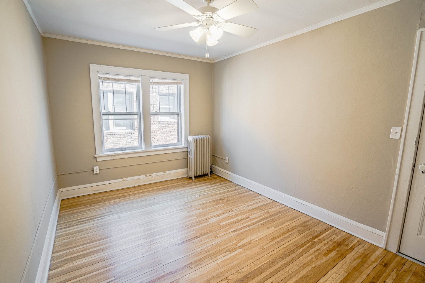 935 Goodrich Ave Image 15