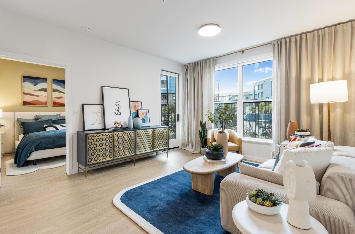 Sevens Luxury Apartment Image 5