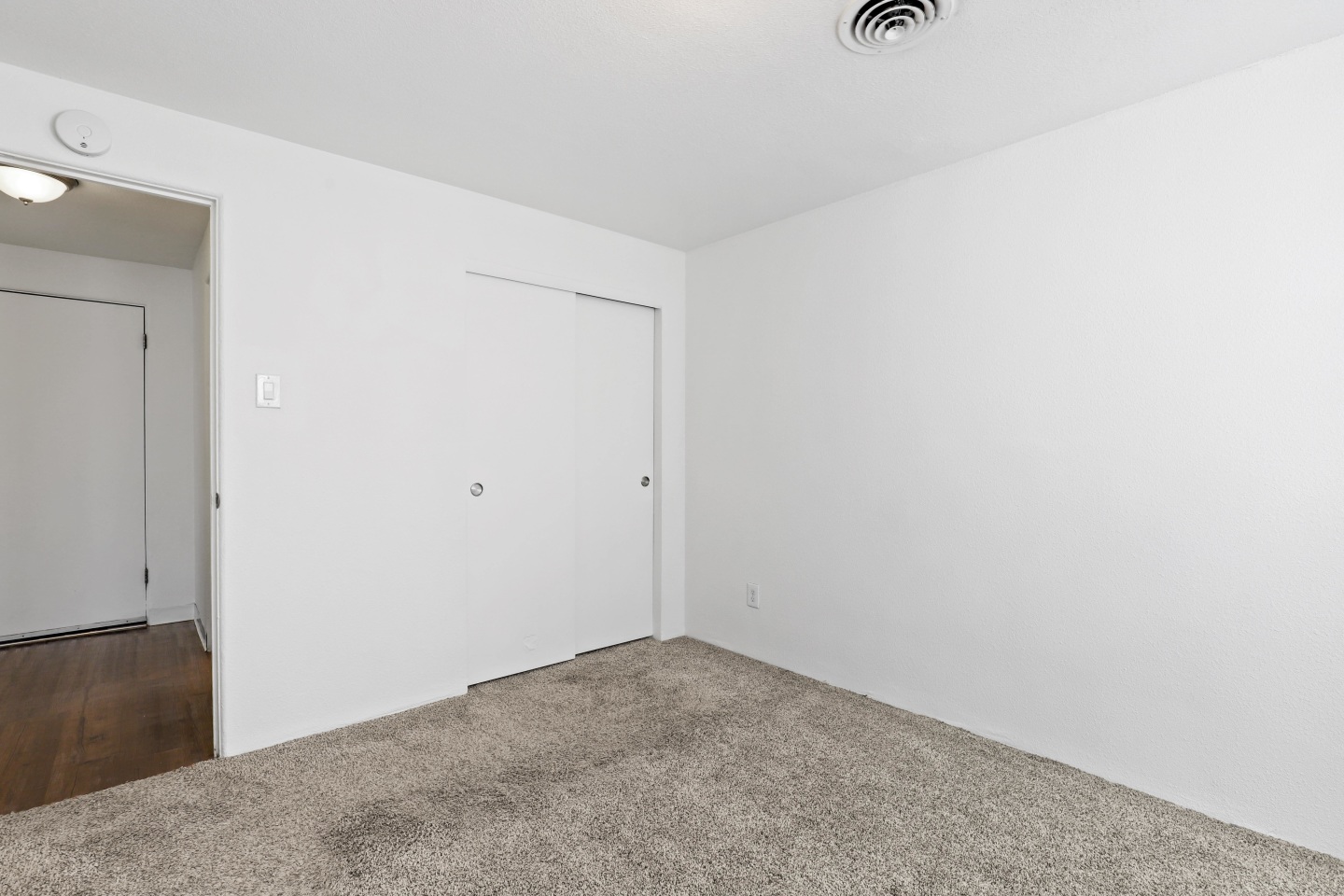 2800 W 26th Image 13