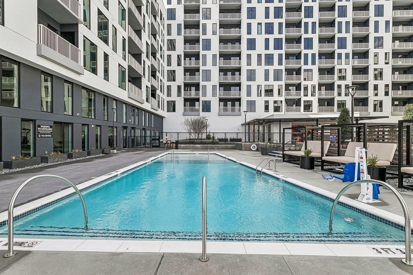 AMLI Atlantic Station Image 21