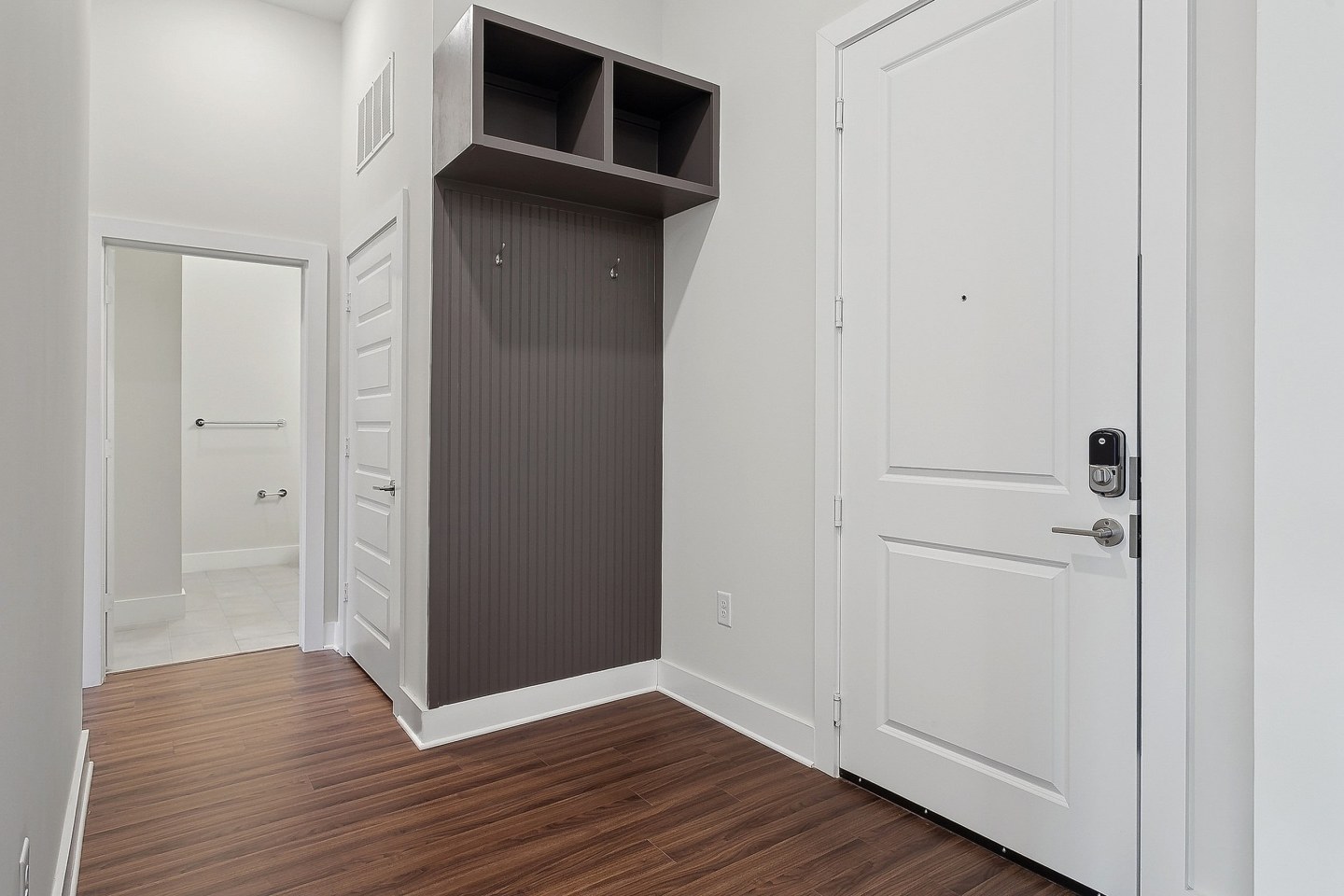 AMLI Brookhaven Apartments Image 8