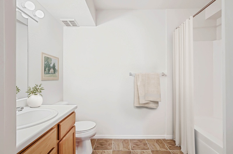 Rose Cove Image 24