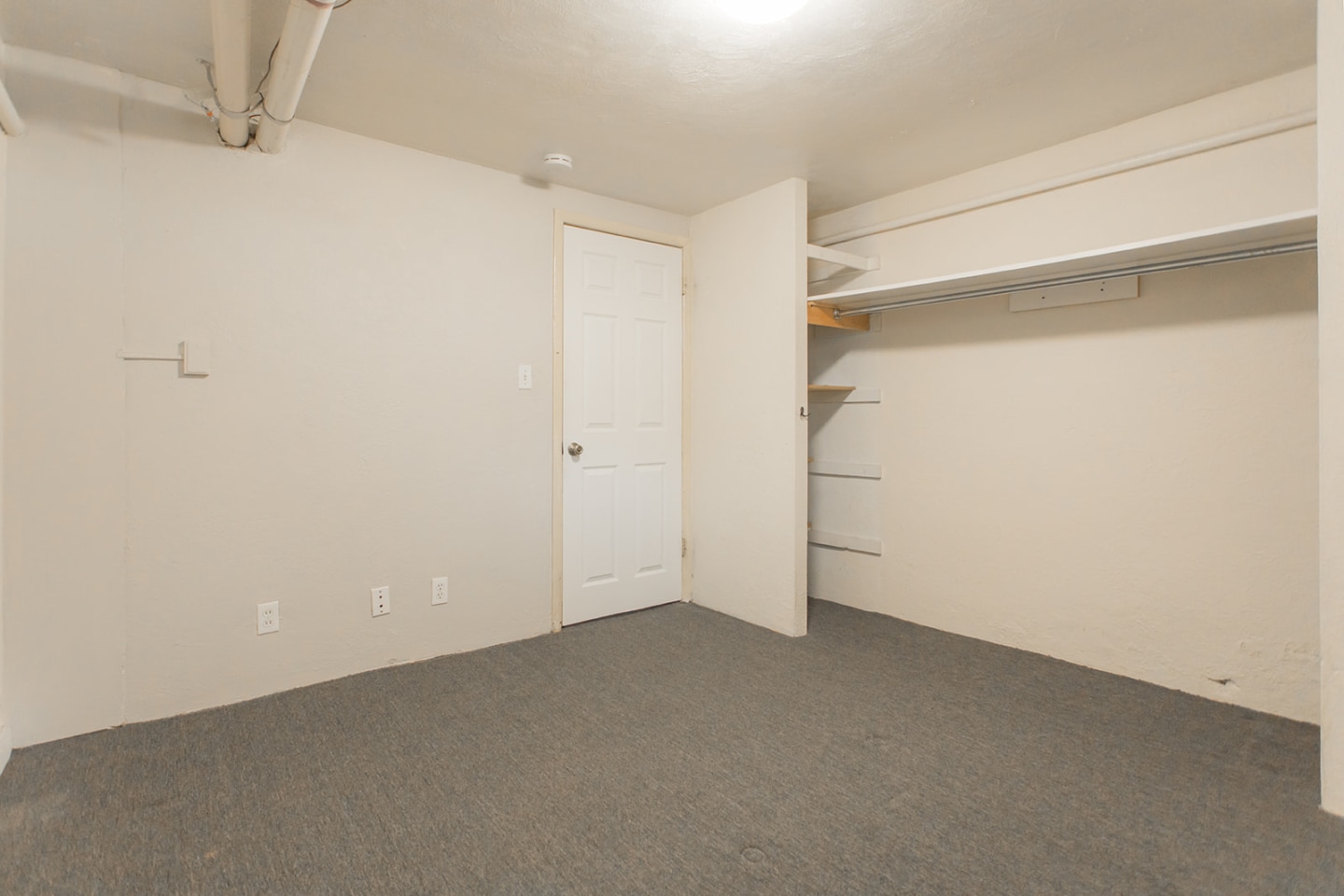 1501 Broadway St Image 17