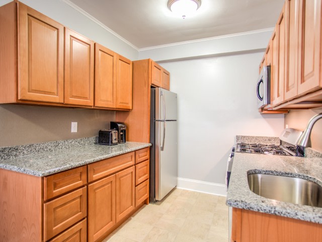 4730 Pine Street Image 6