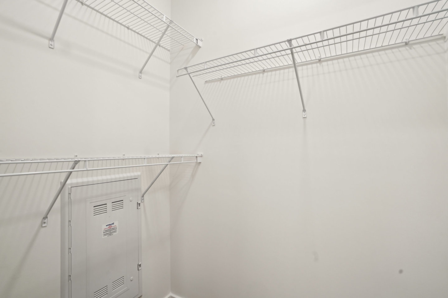 The Pullman Luxury Apartment Homes Image 36