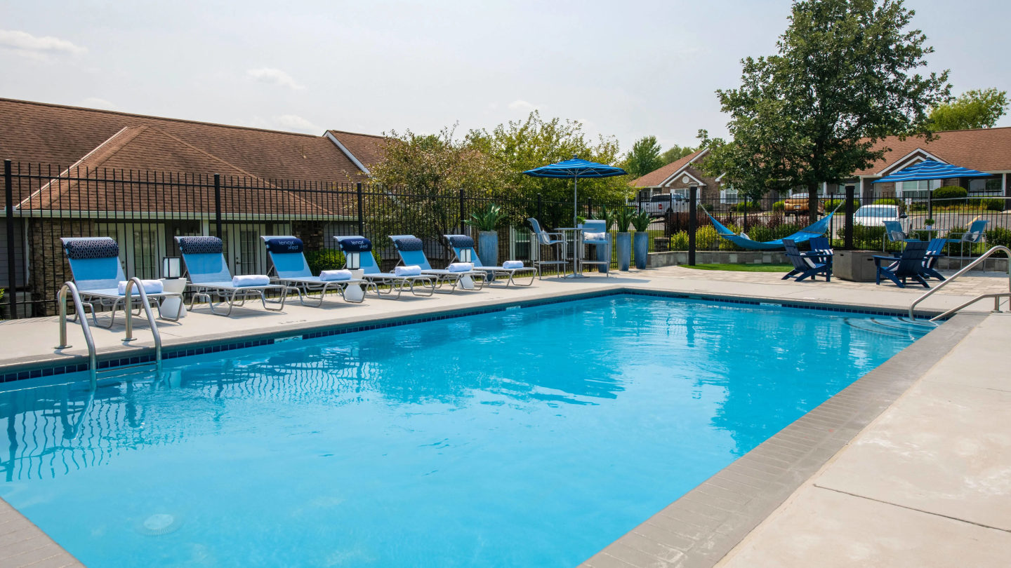 Lenox West Luxury Apartments Image 19
