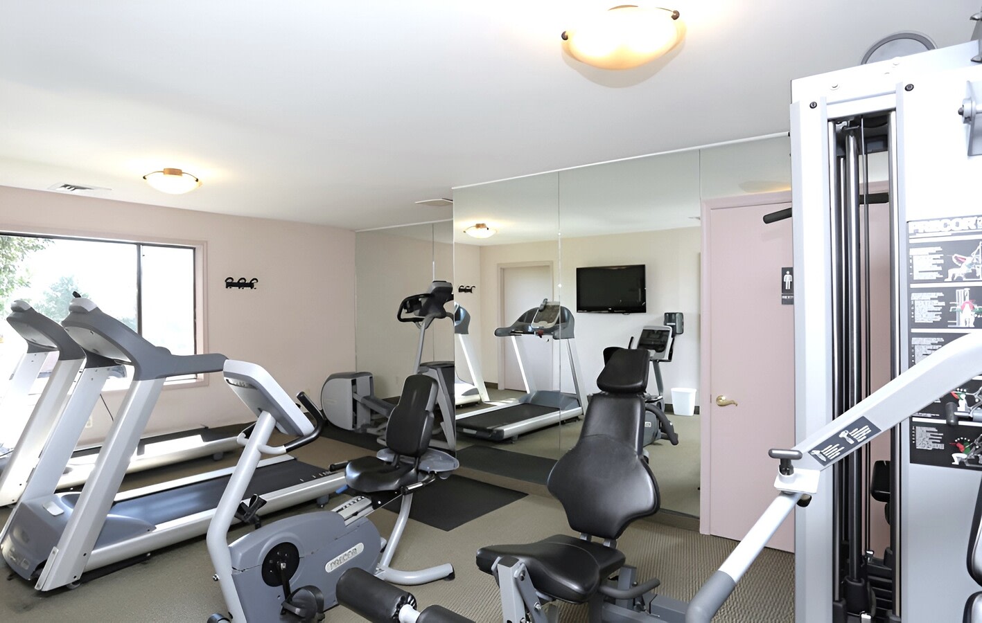 Sugar Hill Apartments Image 6