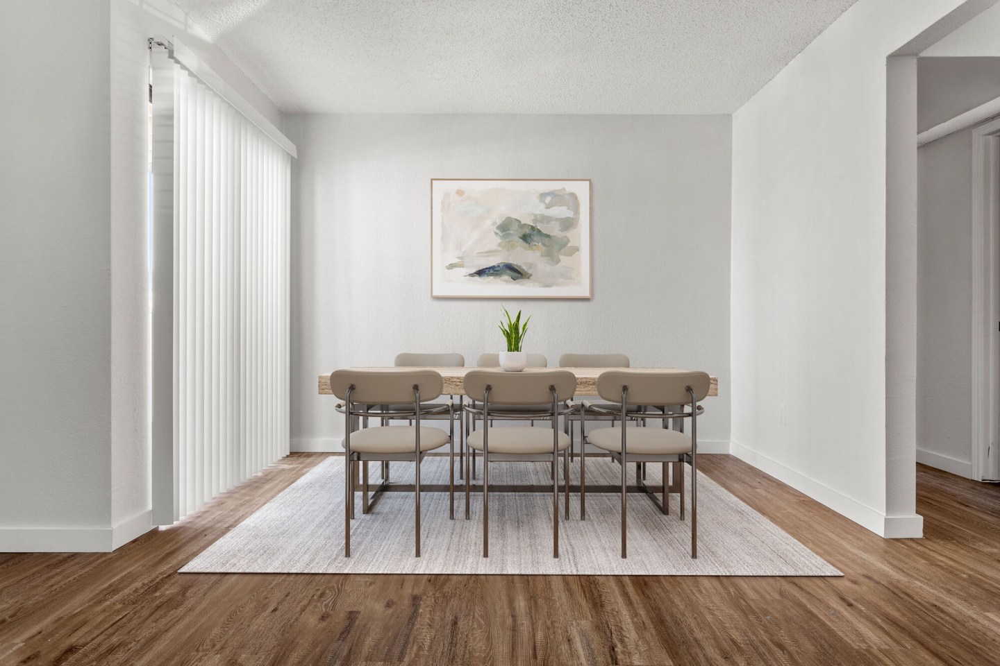 Calloway at Las Colinas Apartment Homes Image 3