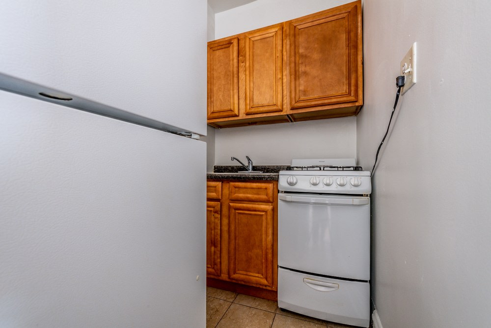 7102 S. Luella Image 2