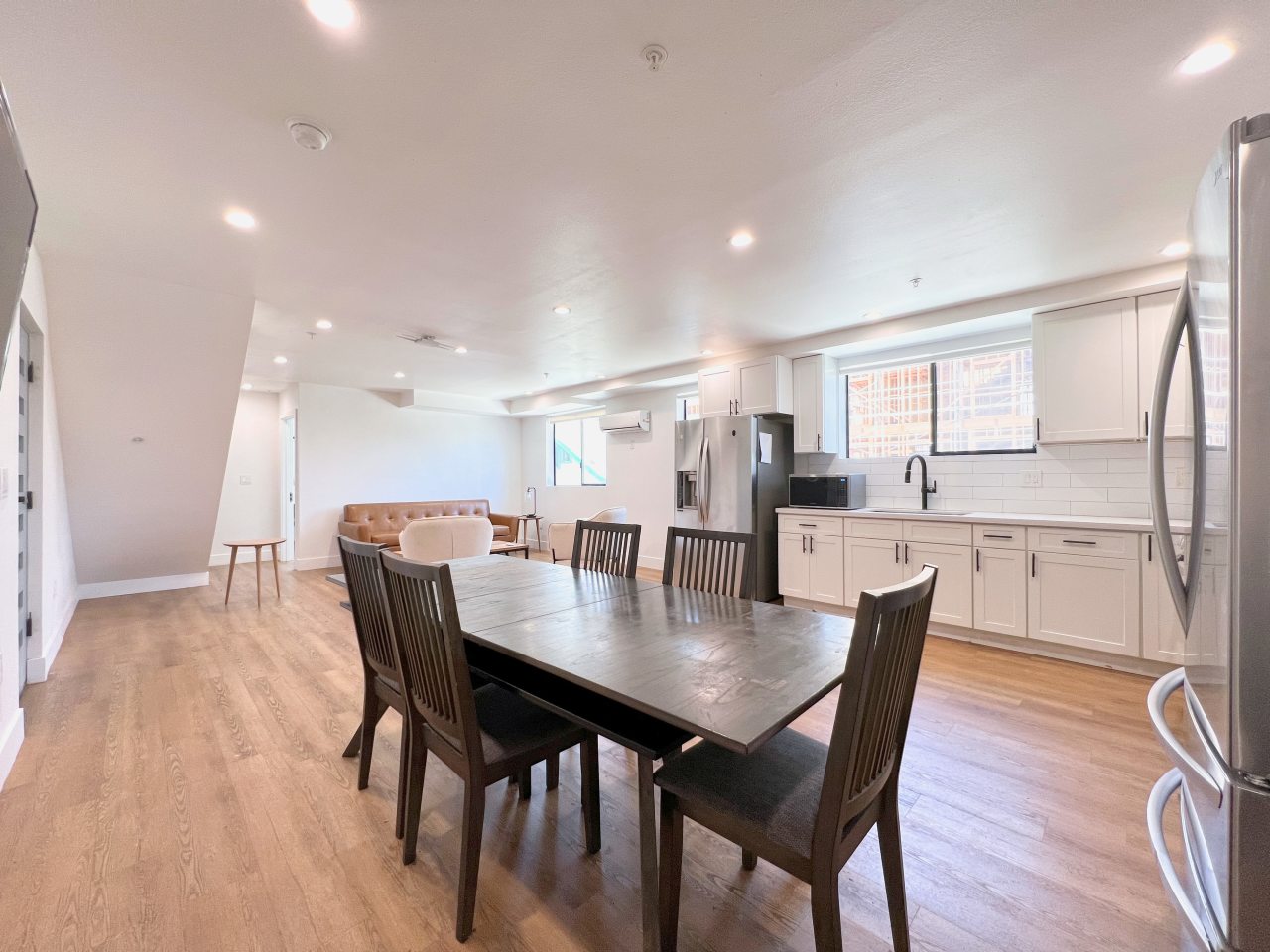 3100 S Normandie Avenue - Co-Living Image 3