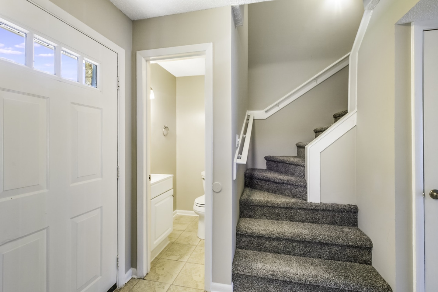 Pine Ridge Apartments Image 14