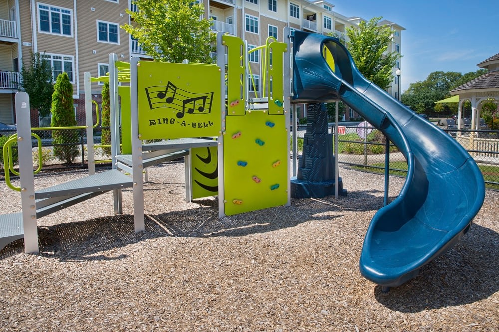 Axis at Lakeshore Image 33