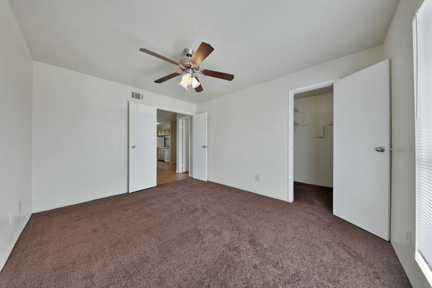 Inwood Grove Image 16