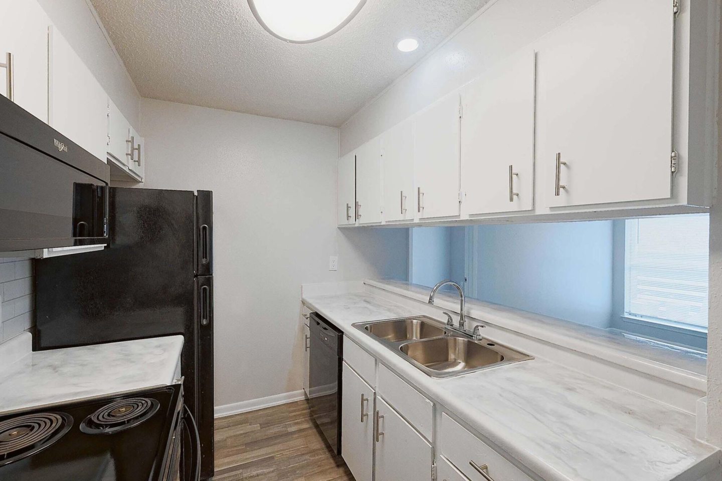 Vivid Apartments Image 16