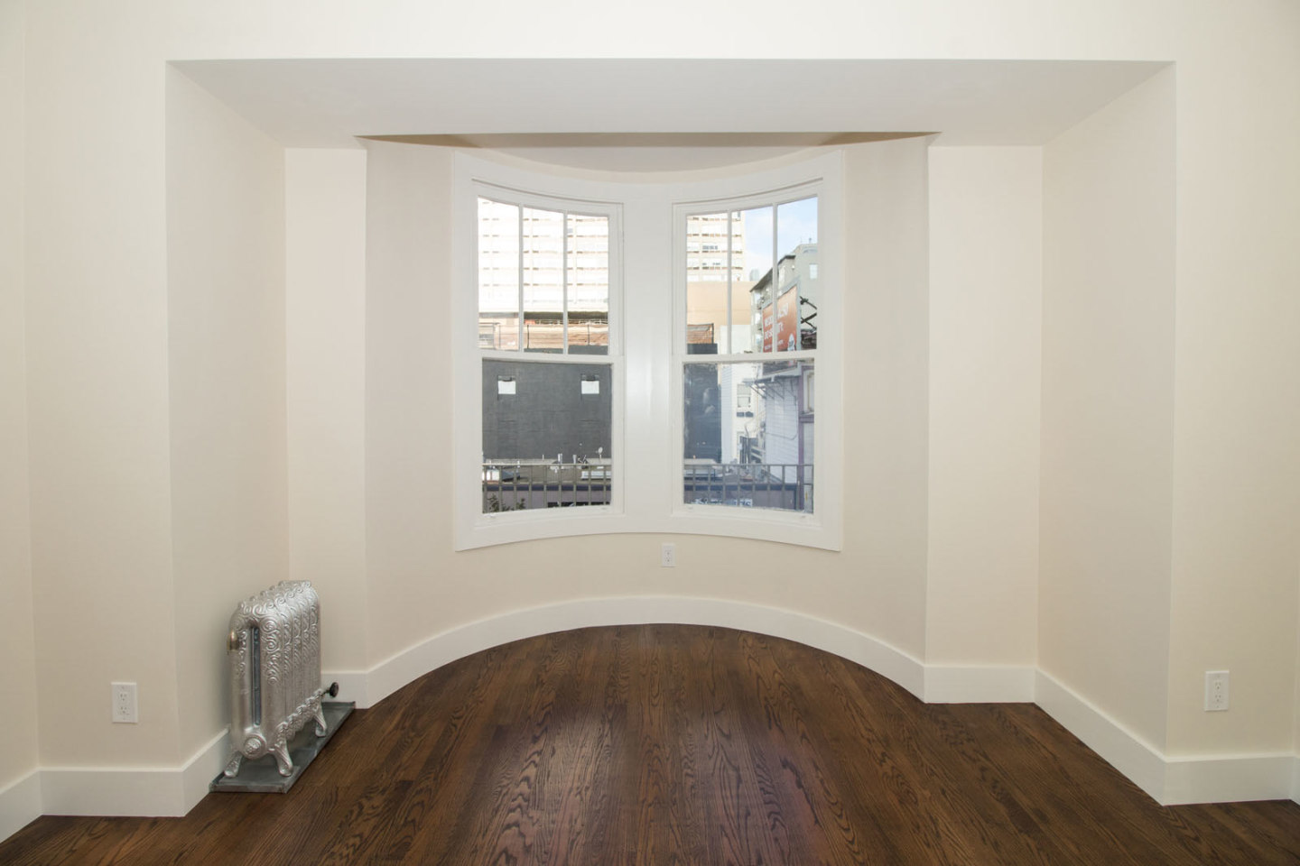 1424 Polk Image 10