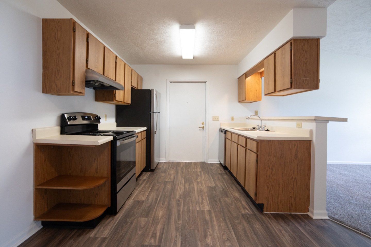 Shady Oak Village - Senior Living Apartments Image 14