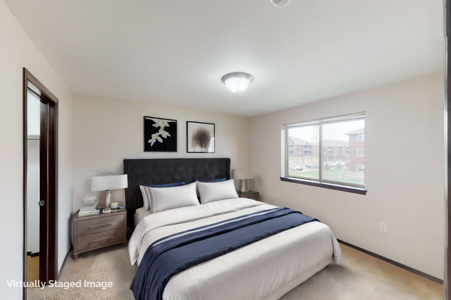 Sunset Villas Apartments Image 4