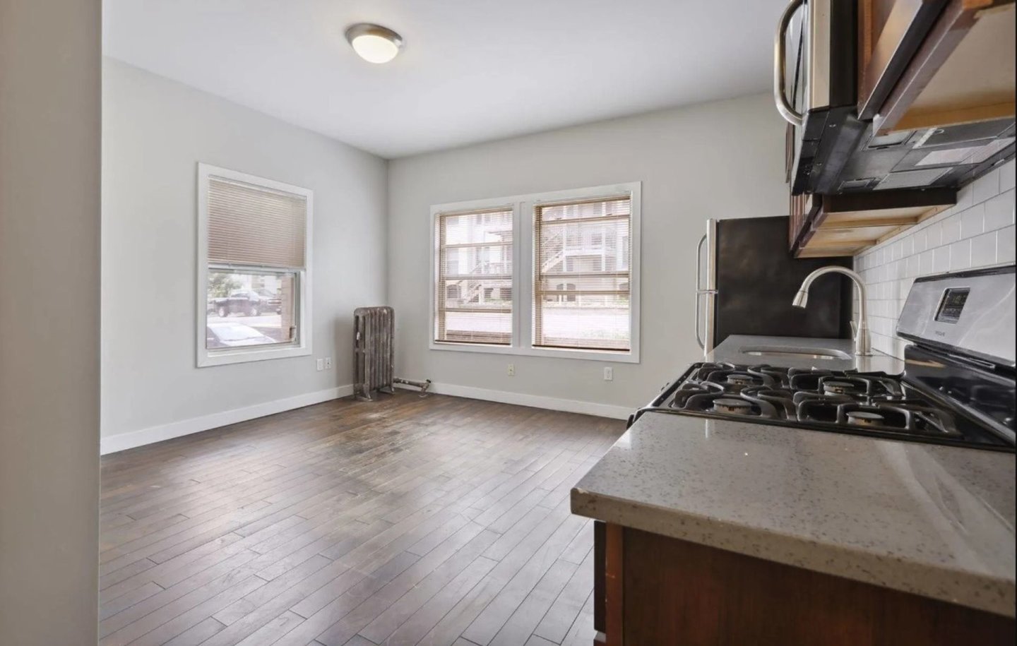 1524 Lasalle Avenue Image 10
