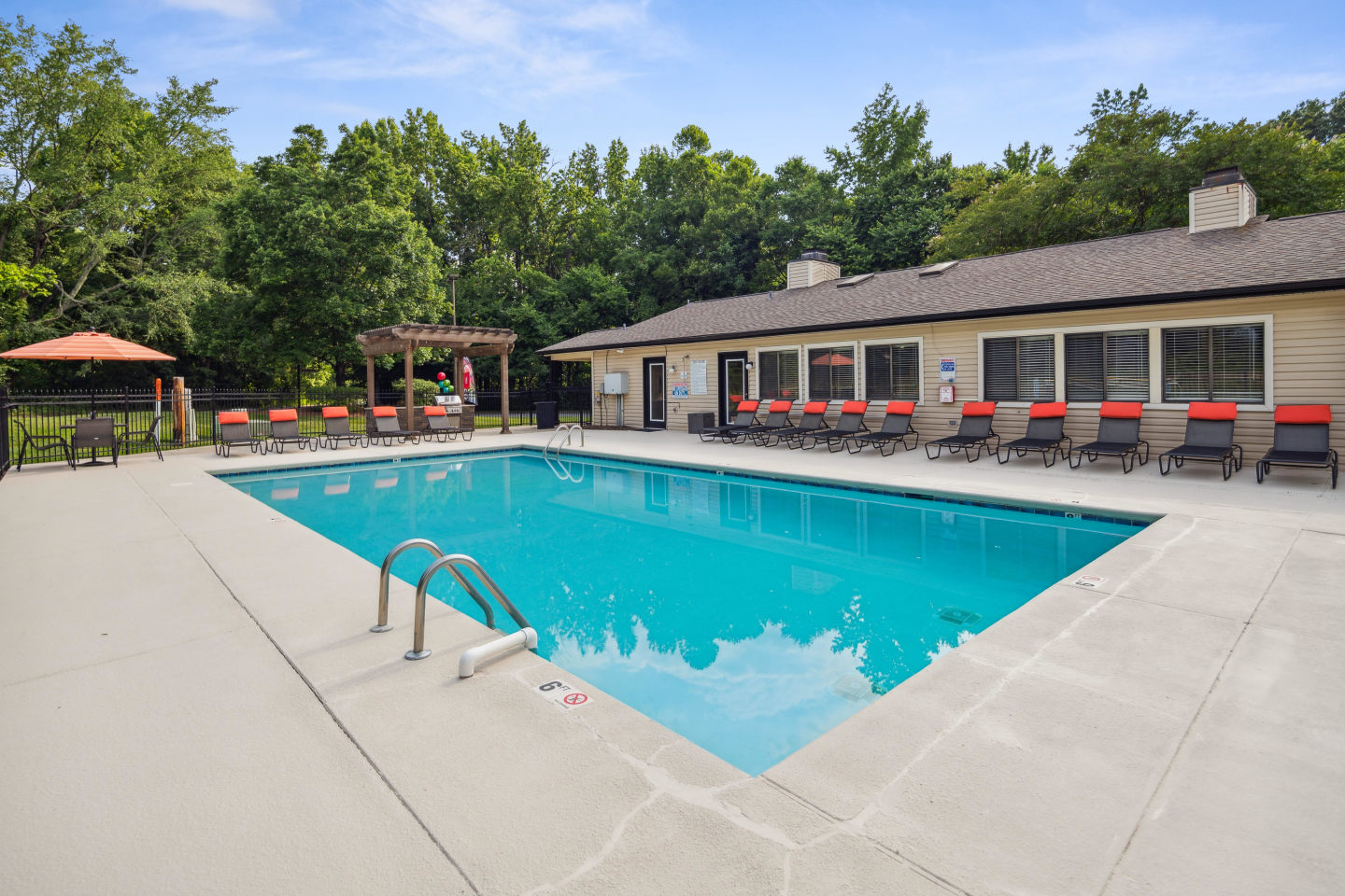 Davidson Apartment Homes Image 11