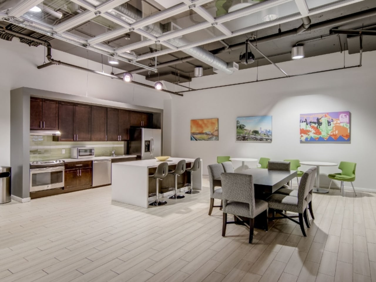 520 Park Image 18