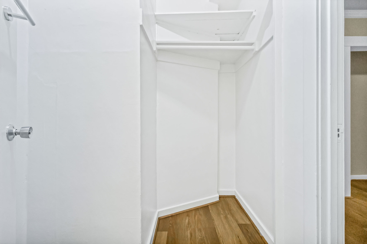 828 Jones Image 5
