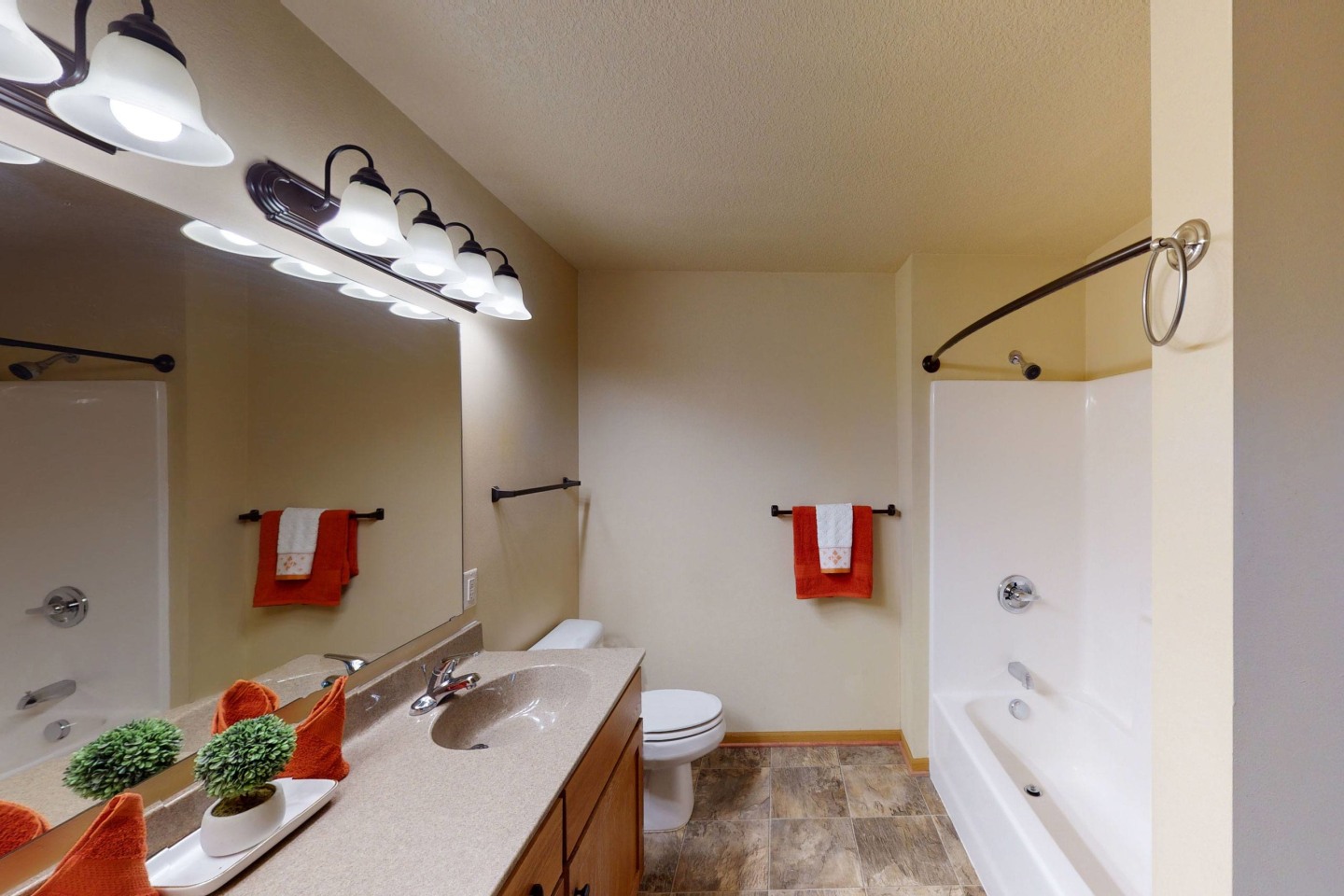 Williston Garden Apartments Image 17