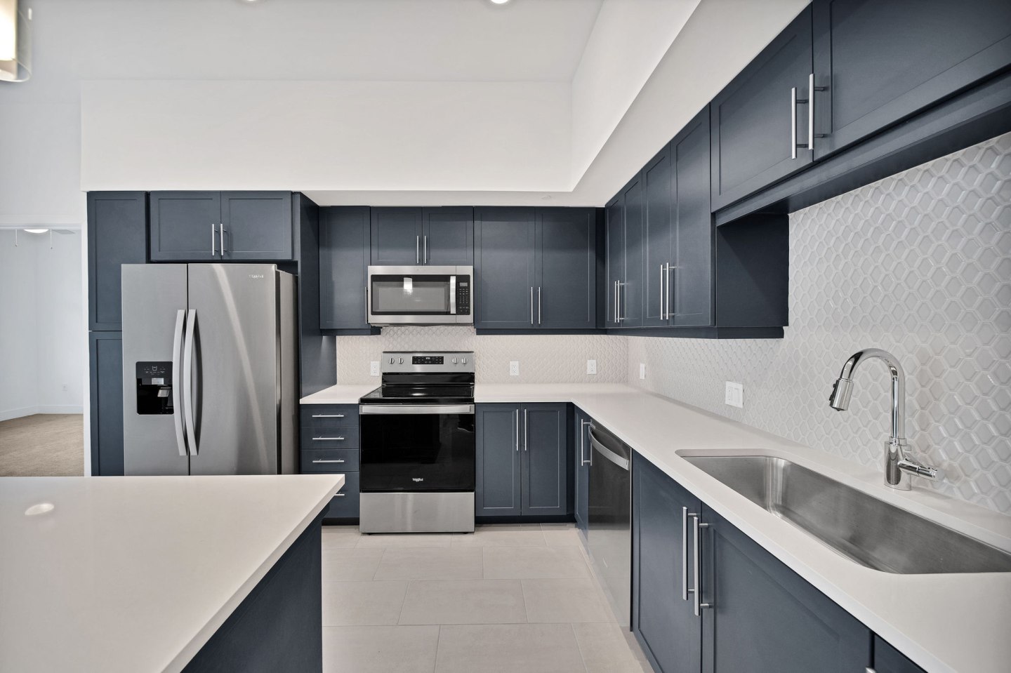 Vesada Luxury Apartment Homes Image 4
