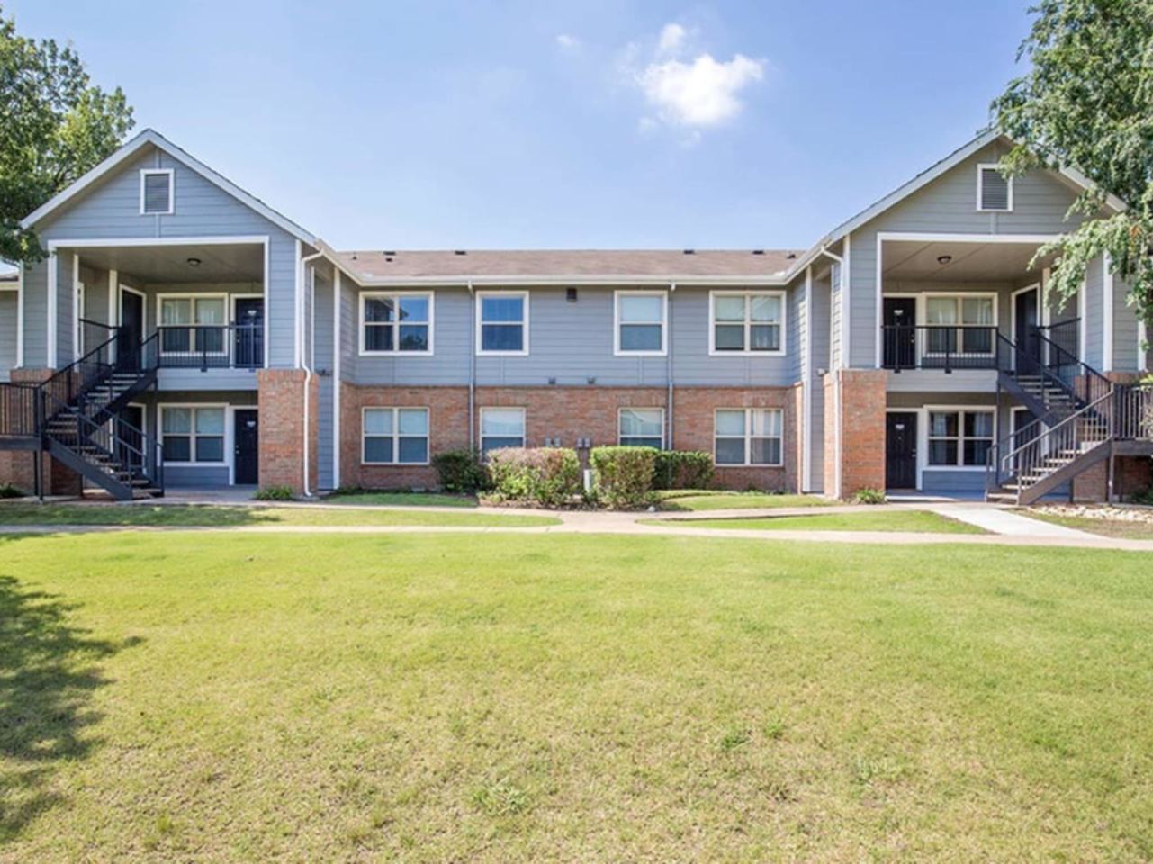 1201 Park Apartments Image 11